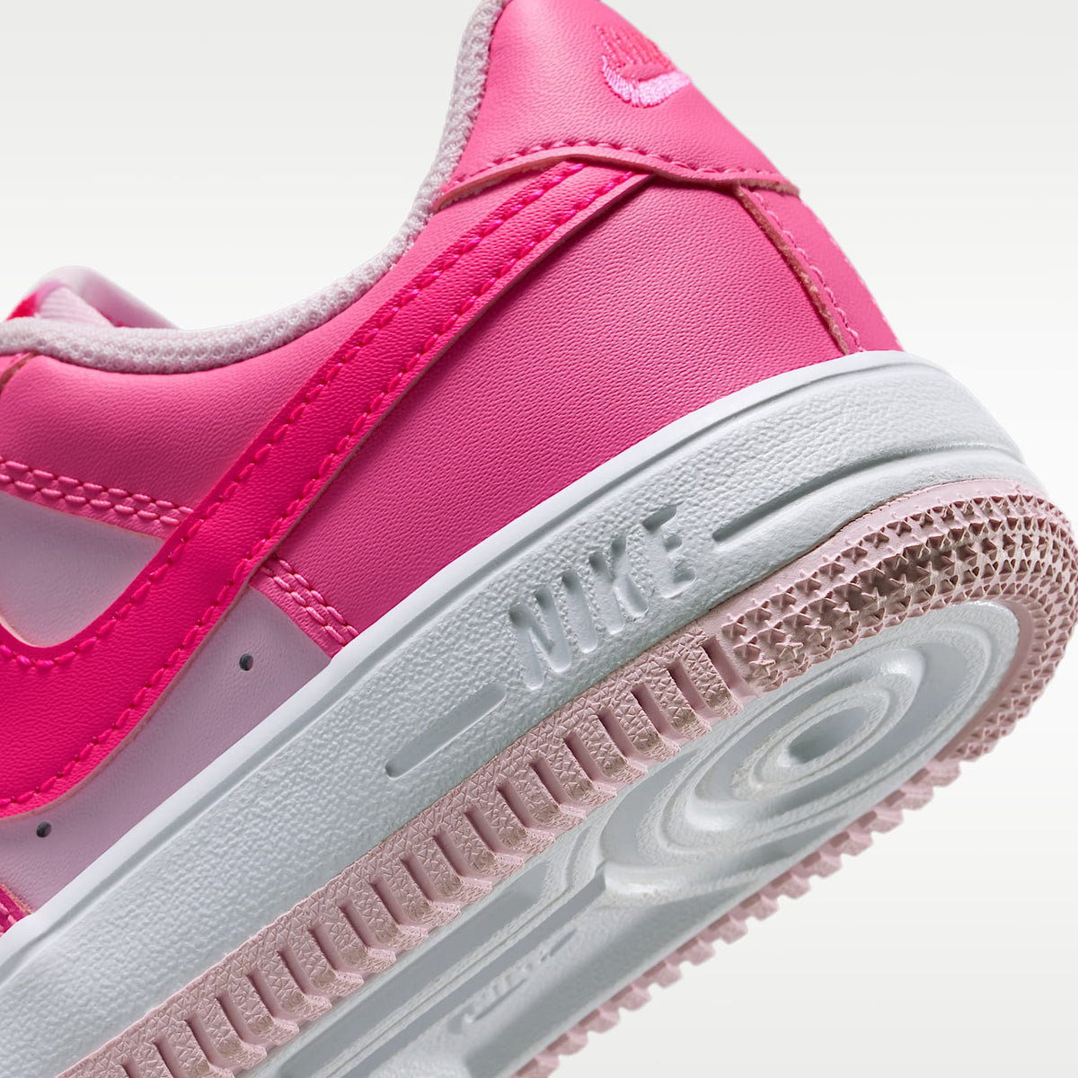 Nike Force 1 Low – Rosa paleta/Espuma rosa/Blanco/Hiperrosa – vista 8