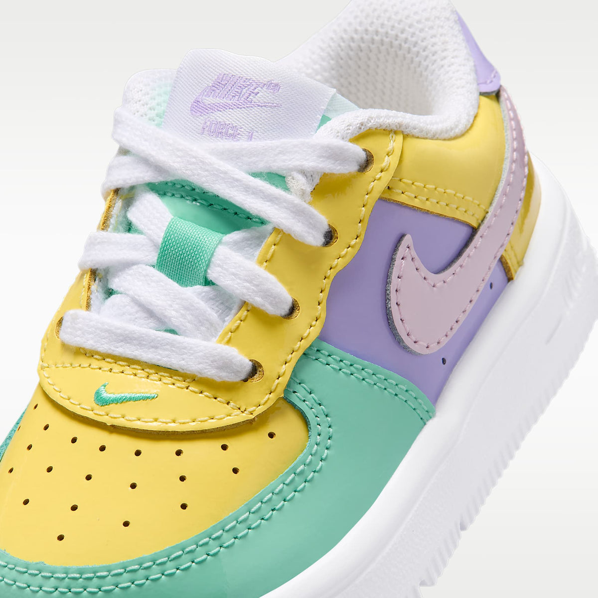 Nike Force 1 Low – Pulso amarillo/Hortensias/Esmeralda creciente/Espuma rosa – vista 7