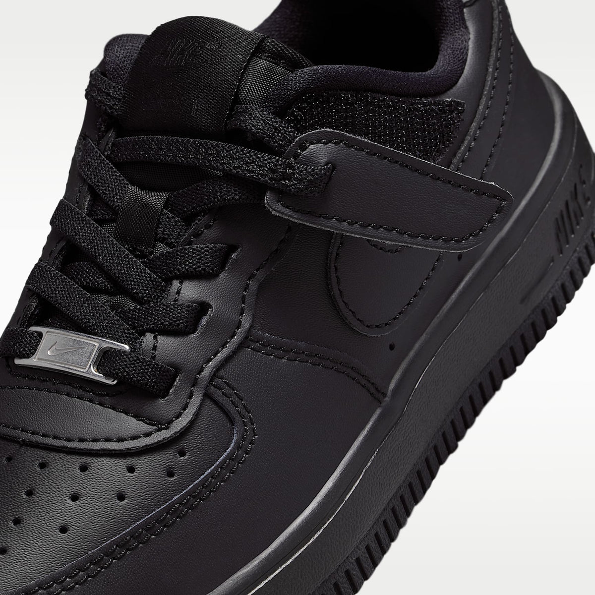 Nike Force 1 Low EasyOn – Negro/Negro/Negro/Negro – vista 7