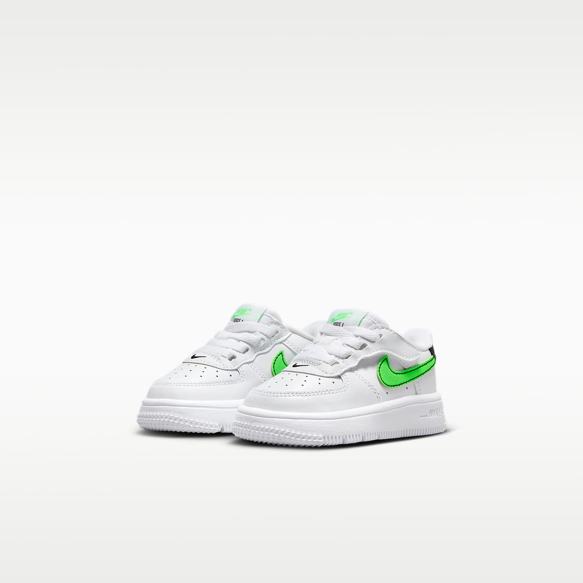 Nike Force 1 Low EasyOn – Blanco/Negro/Verde strike – vista 5