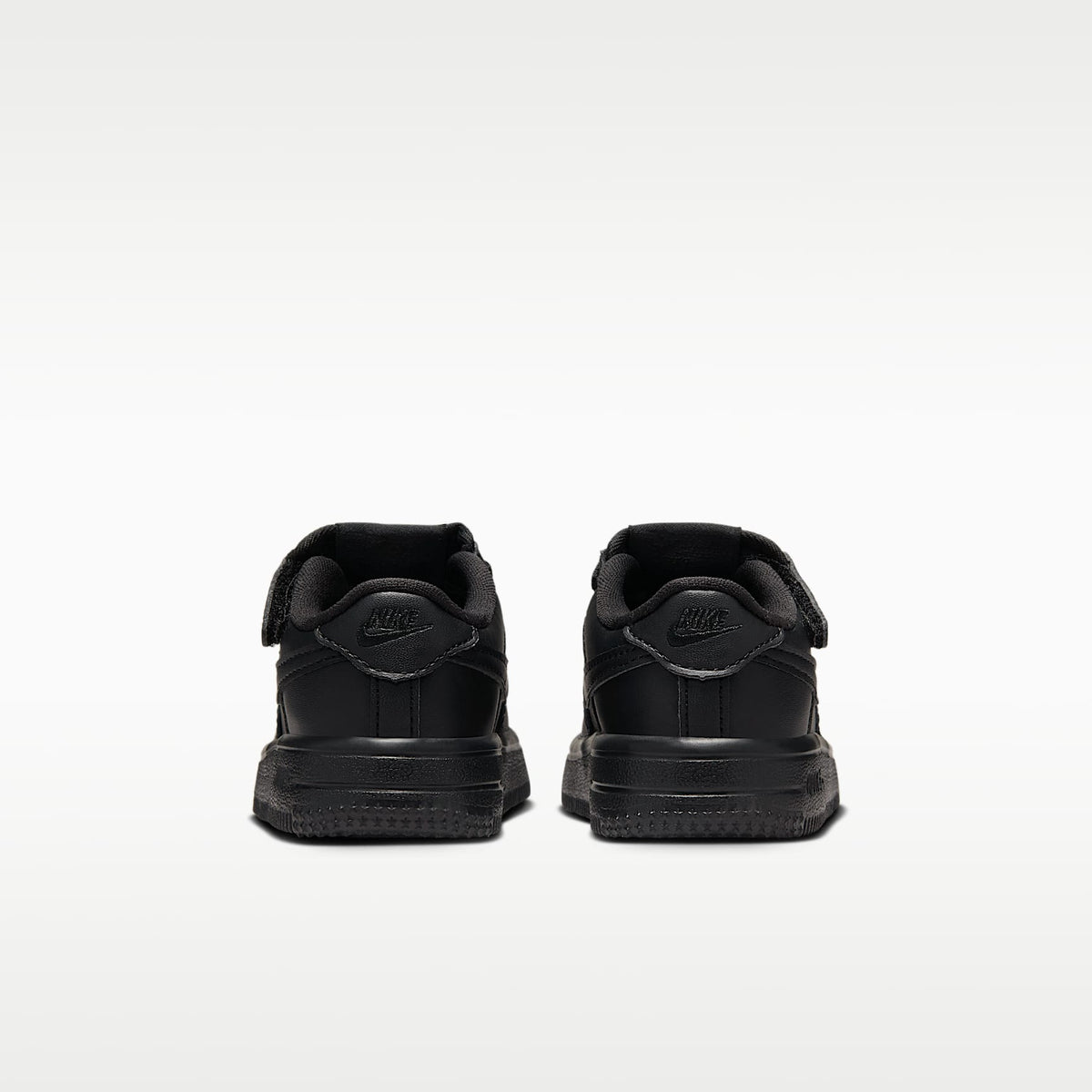 Nike Force 1 Low EasyOn – Negro/Negro/Negro – vista 6