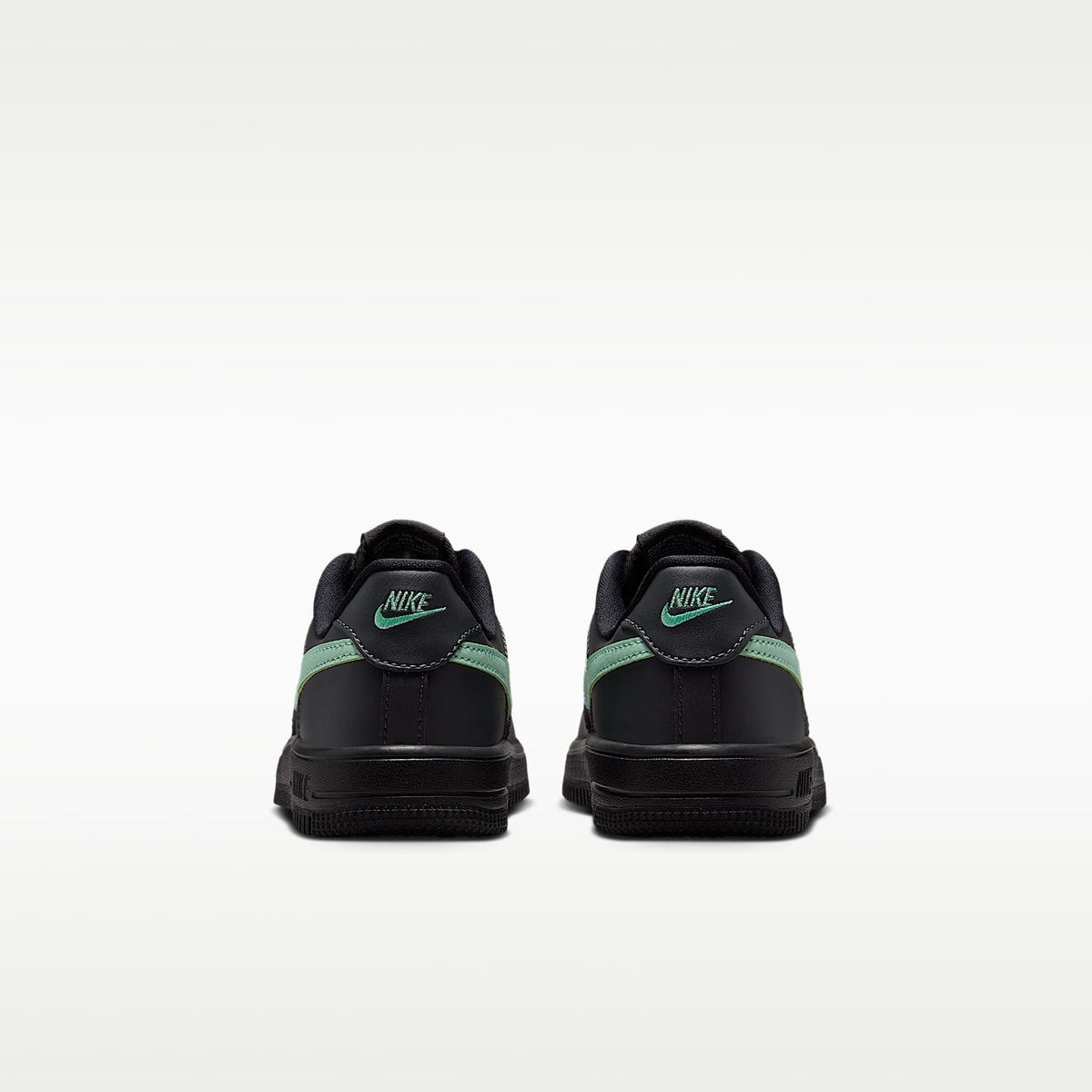 Nike Force 1 Low – Negro/Antracita/Verde ártico – vista 6