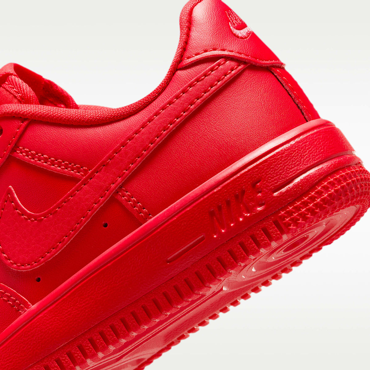 Nike Force 1 Low – Rojo universitario/Negro/Rojo universitario – vista 8