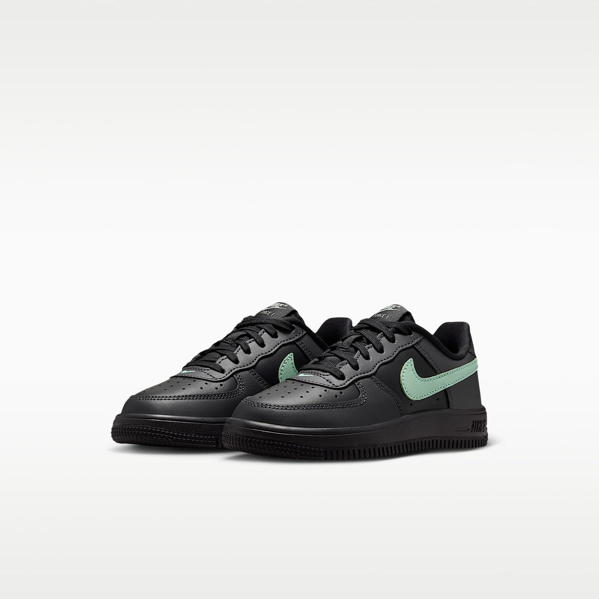 Nike Force 1 Low – Negro/Antracita/Verde ártico – vista 5