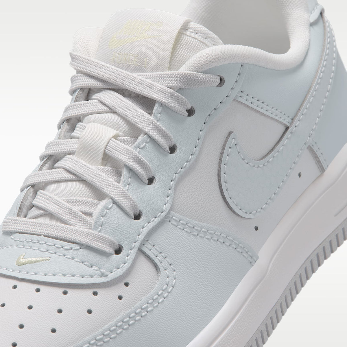 Nike Force 1 Low – Tinte platino/Alabastro/Blanco/Halo – vista 7