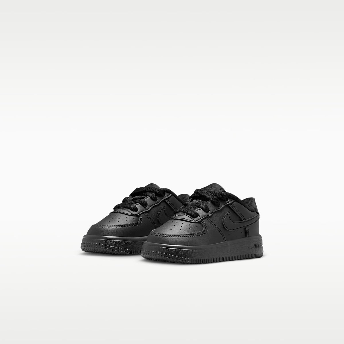 Nike Force 1 Low – Negro/Negro/Negro/Negro – vista 5
