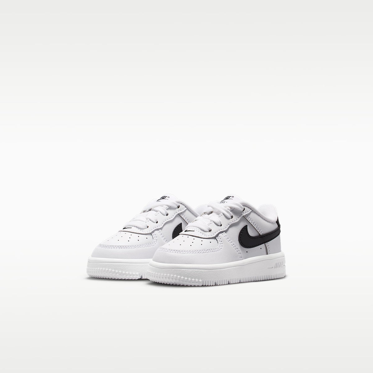 Nike Force 1 Low – Blanco/Negro – vista 5