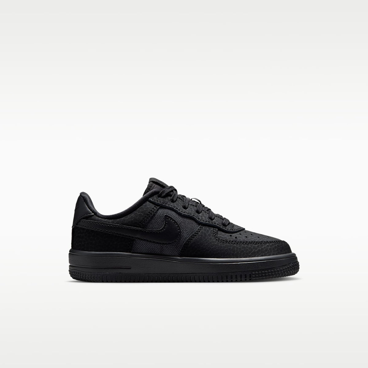 Nike Force 1 Low – Negro/Negro/Negro – vista 3
