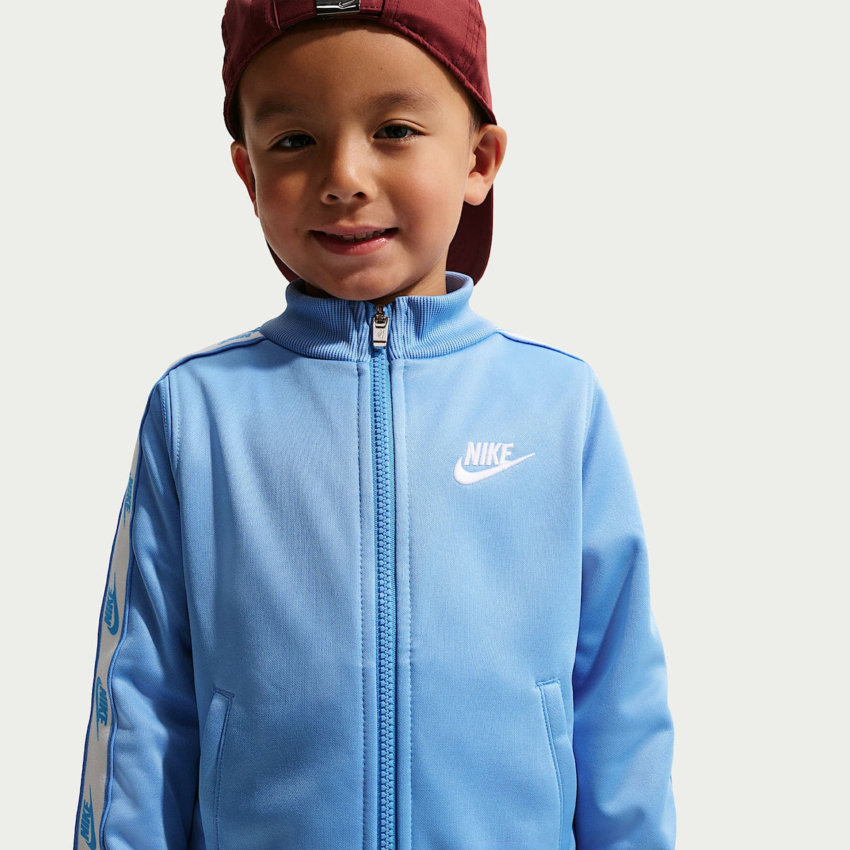 Conjunto de dos piezas de cierre completo y cinta con logotipos infantil Nike Dri-FIT – Azul – vista 2