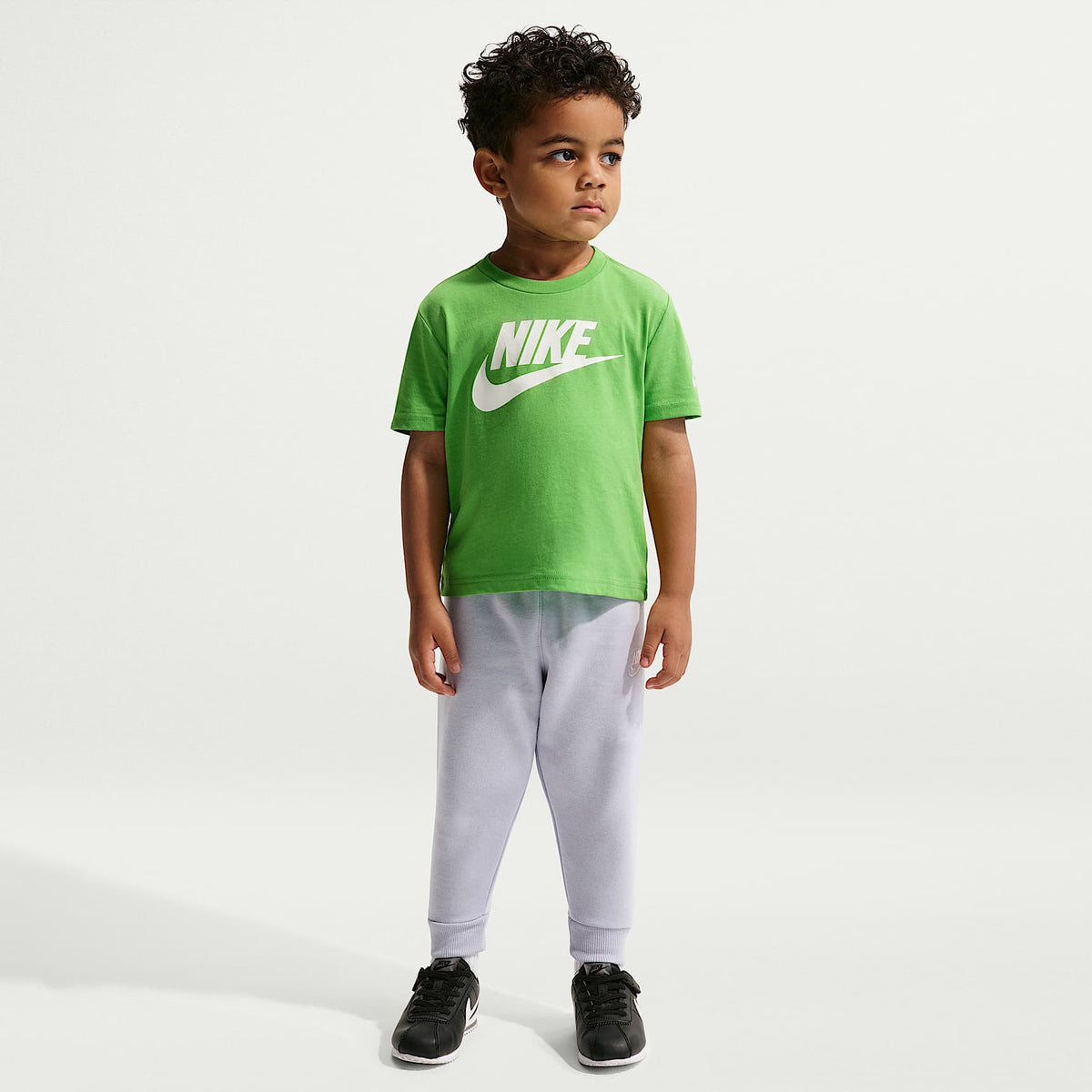 Playera Futura Evergreen infantil Nike – Verde – vista 4