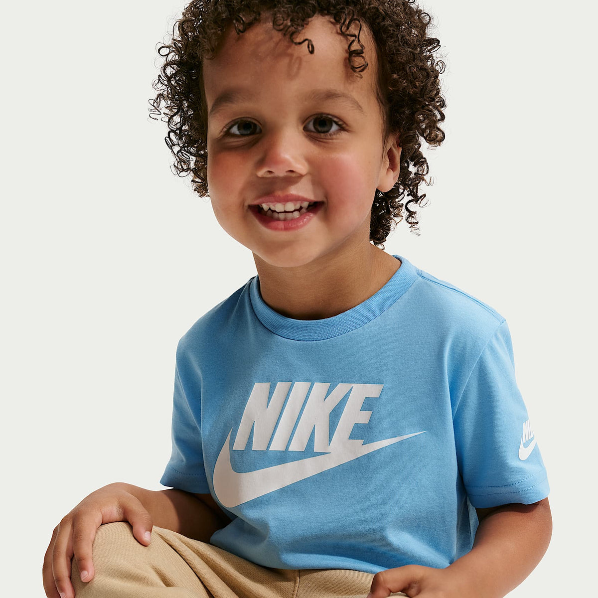 Playera Futura Evergreen infantil Nike – Azul fútbol – vista 3