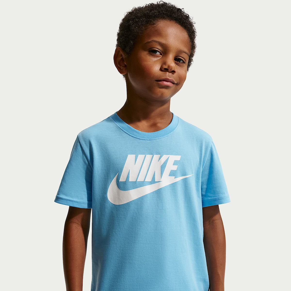 Playera Futura Evergreen para niños talla pequeña Nike – Azul fútbol – vista 1