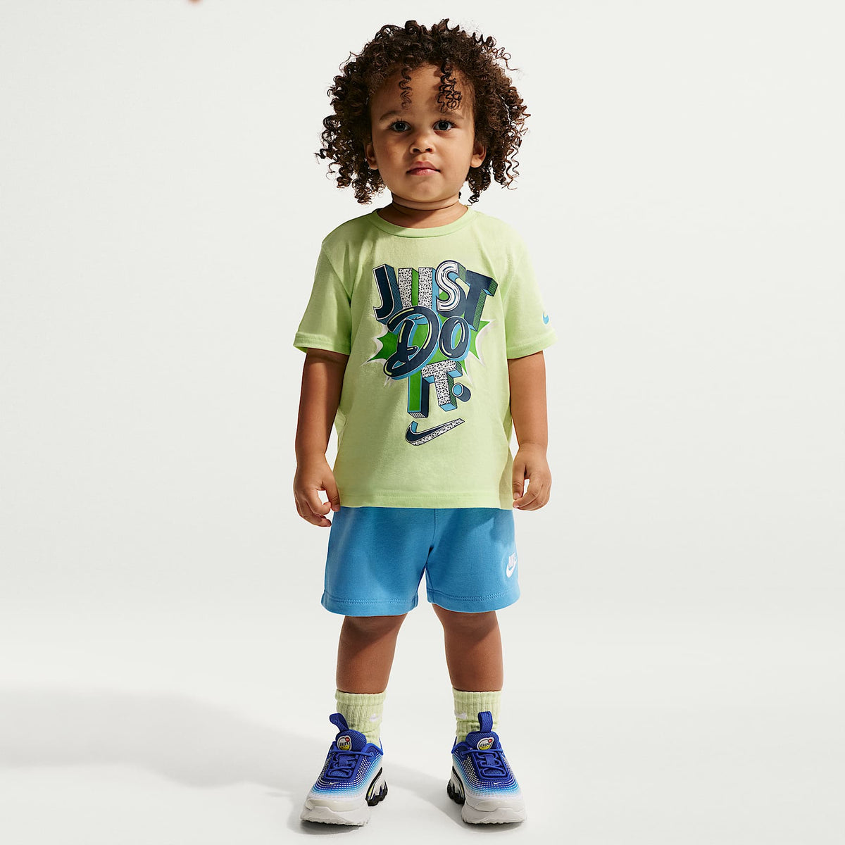 Playera Futura Icon infantil Nike – Verde – vista 4