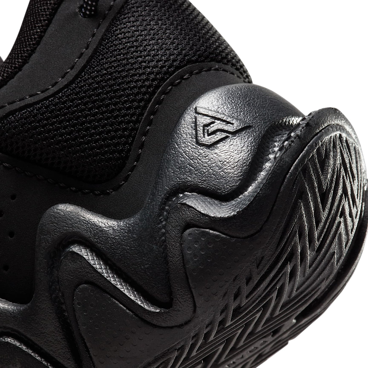 Giannis Immortality 2 – Negro/Gris lobo/Blanco/Negro – vista 8
