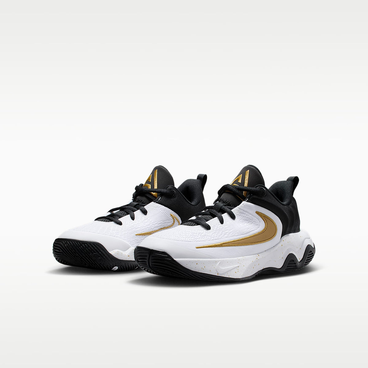 Giannis Immortality 4 – Negro/Blanco/Oro metalizado – vista 5