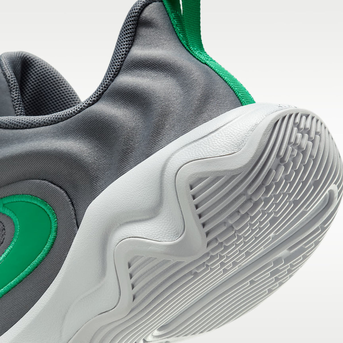 Giannis Immortality 4 – Gris humo/Gris lobo/Gris humo oscuro/Verde estadio – vista 8