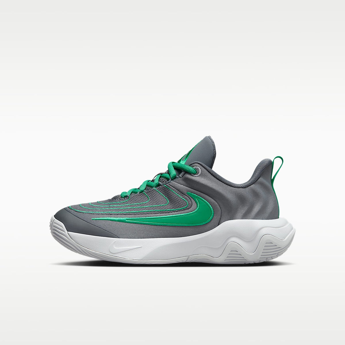 Giannis Immortality 4 – Gris humo/Gris lobo/Gris humo oscuro/Verde estadio – vista 1