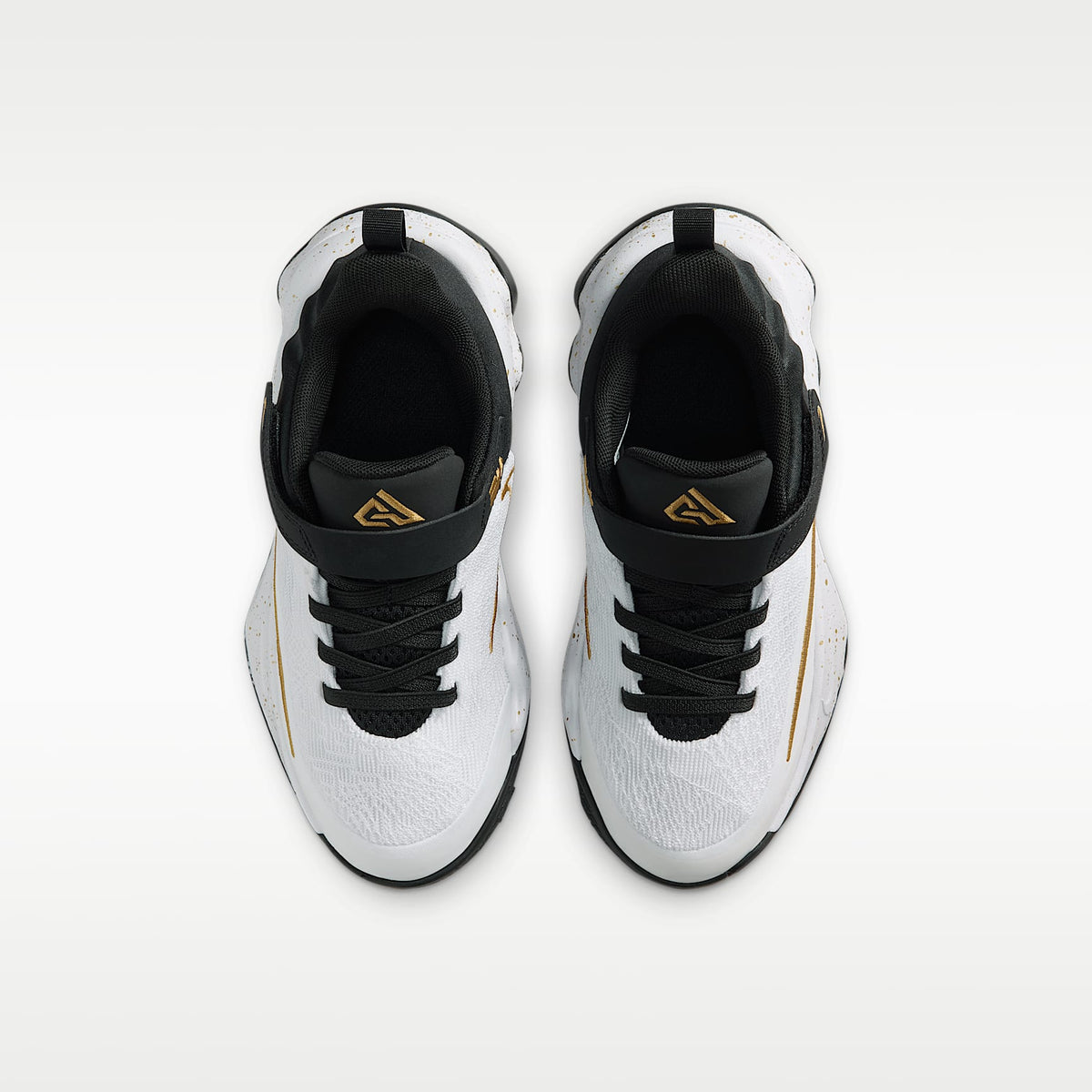 Giannis Immortality 4 – Negro/Blanco/Oro metalizado – vista 4