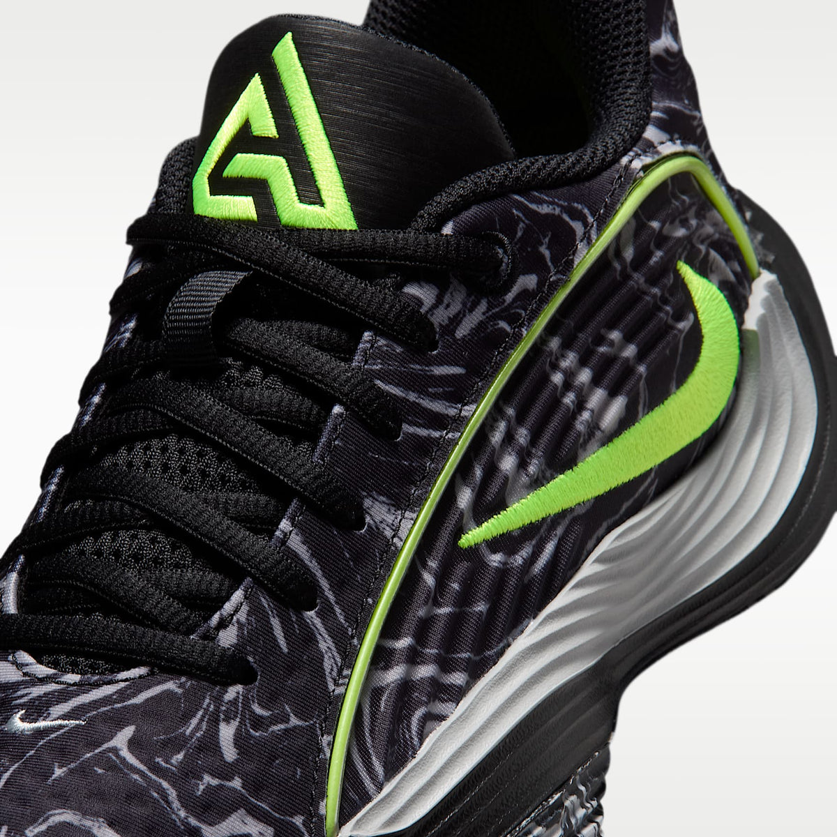 Giannis Immortality 5 – Negro/Gris humo claro/Volt – vista 7