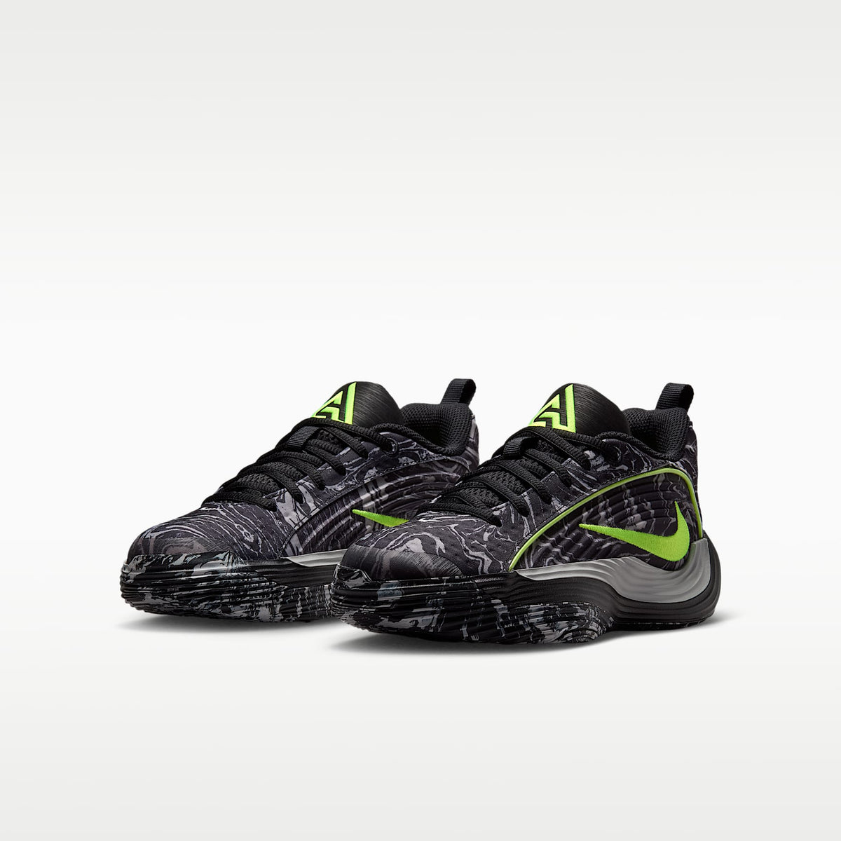 Giannis Immortality 5 – Negro/Gris humo claro/Volt – vista 5