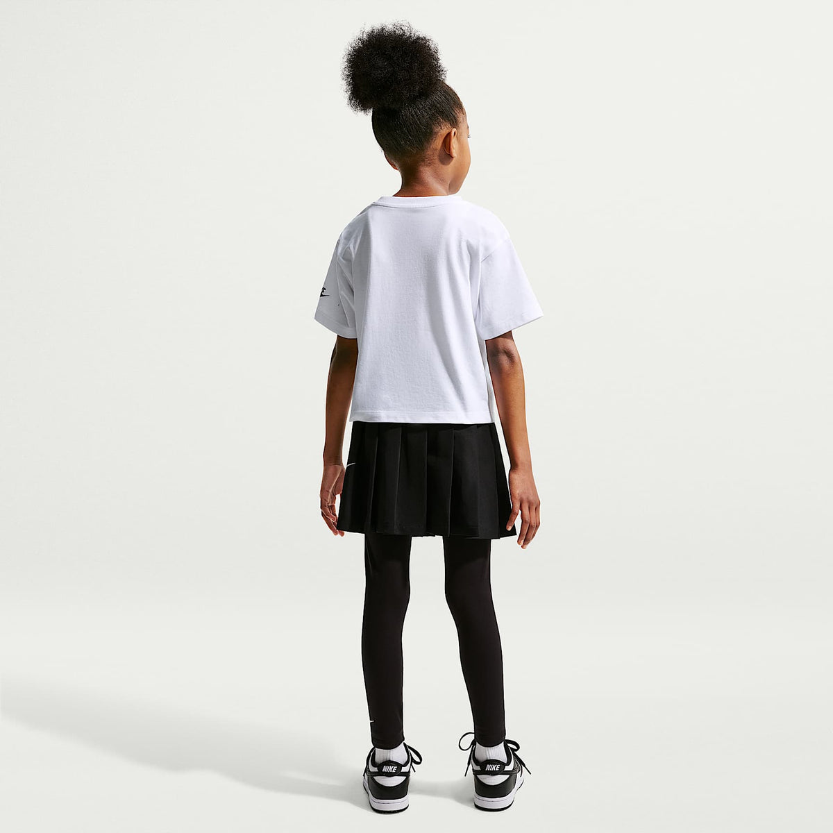 Playera con estampado animal print para niños talla pequeña Nike – Blanco – vista 5