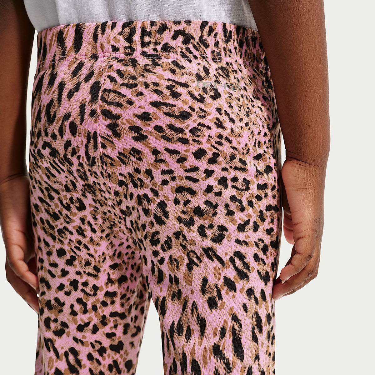 Conjunto de leggings estampados y sudadera de cuello redondo infantiles Nike – Rosa amanecer – vista 5