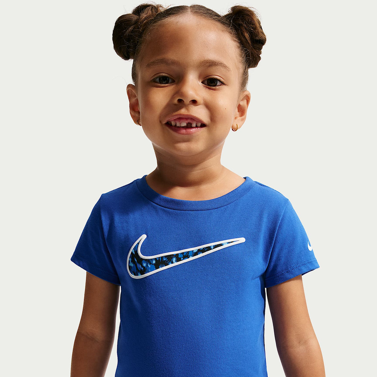 Conjunto de dos piezas infantil con shorts Nike Dri-FIT Tempo estampados – Royal juego – vista 2