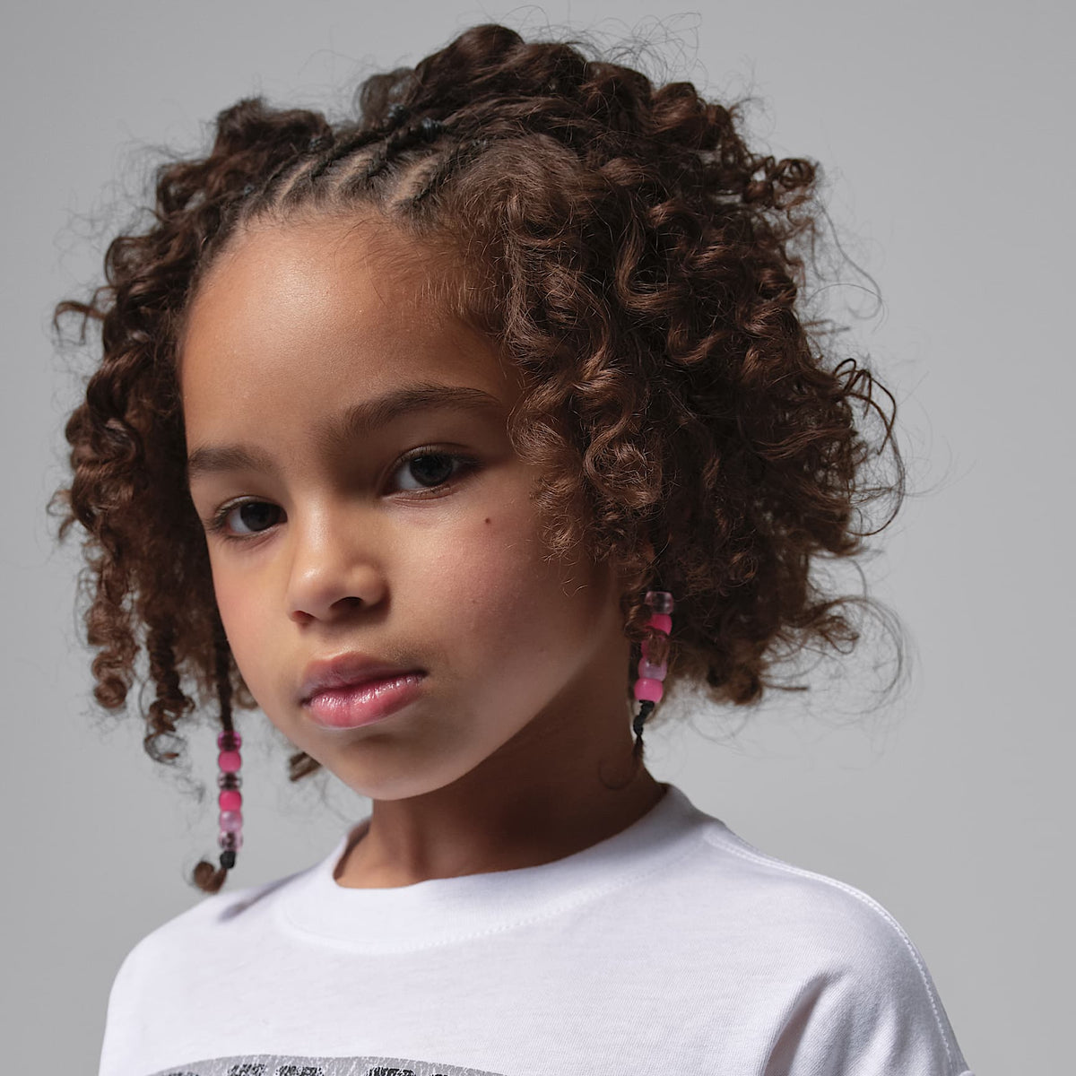 Playera "Give Her the Ball" para niños talla pequeña Jordan – Blanco – vista 3