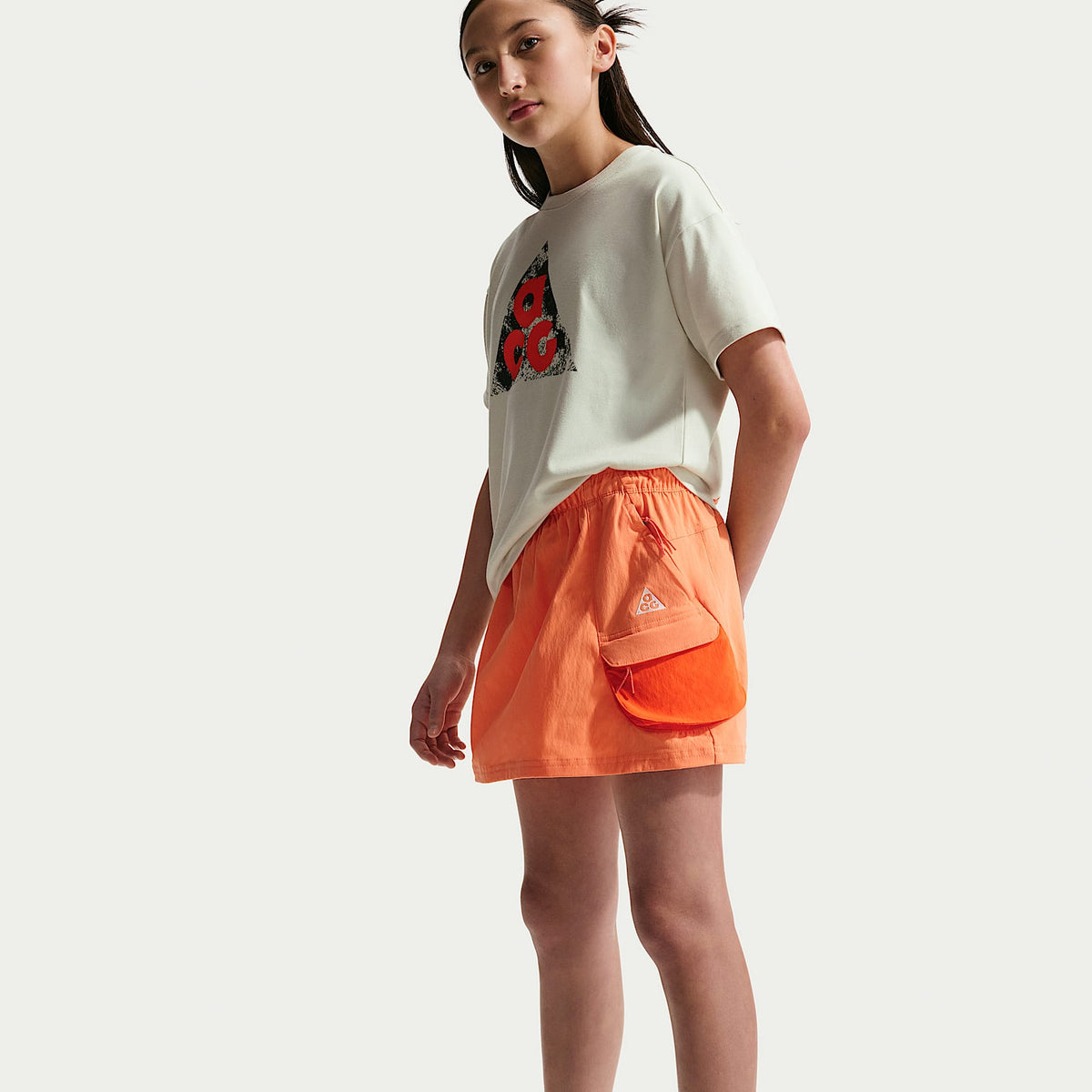 Skort para niña talla grande Nike ACG – Marrakech/Naranja seguridad/Marrakech/Blanco cumbre – vista 4