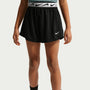 Shorts de correr Nike Dash Dri-FIT para niña talla grande – Negro/Gris humo claro/Blanco – vista 2