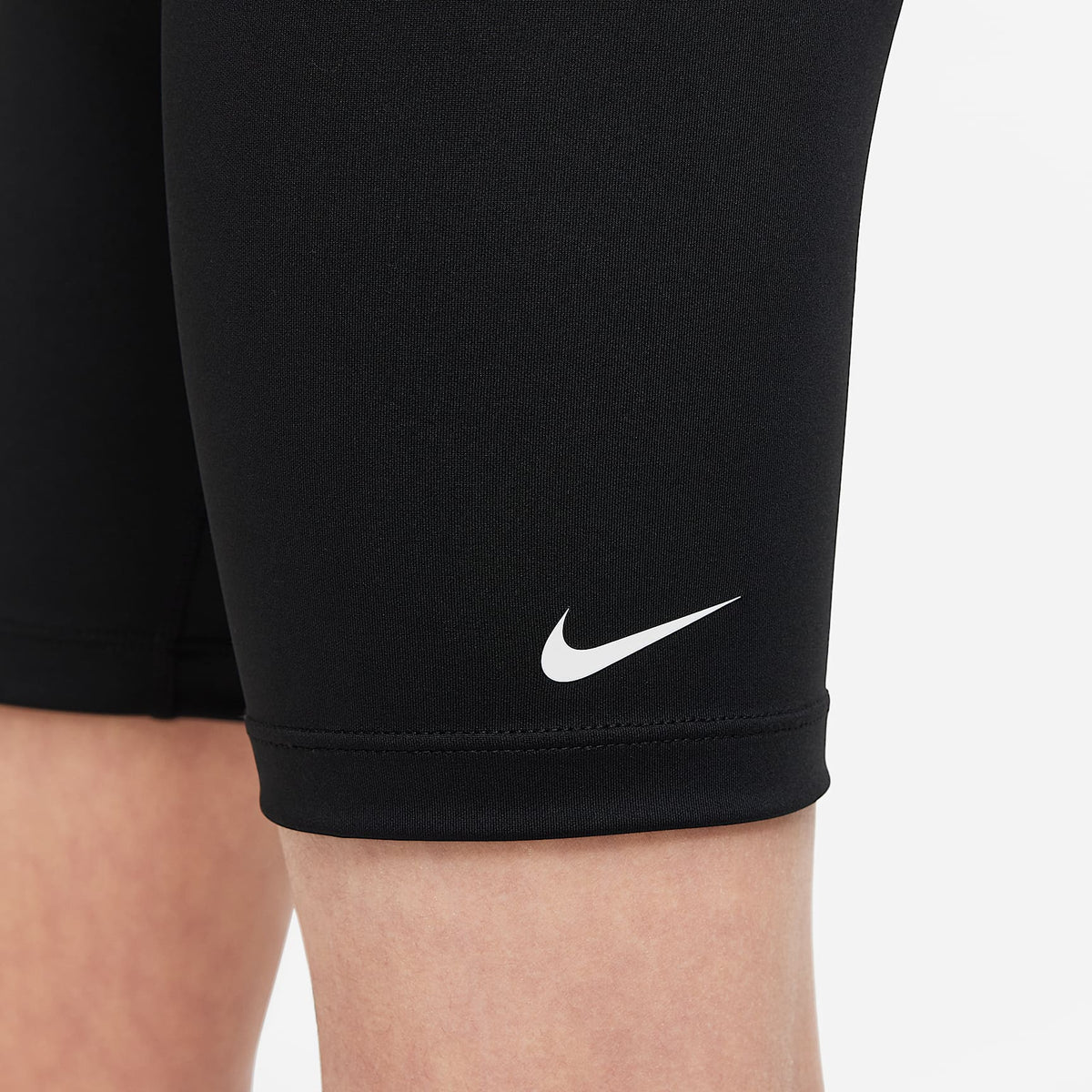 Shorts de ciclismo Dri-FIT para niña talla grande Nike One – Negro/Blanco – vista 4