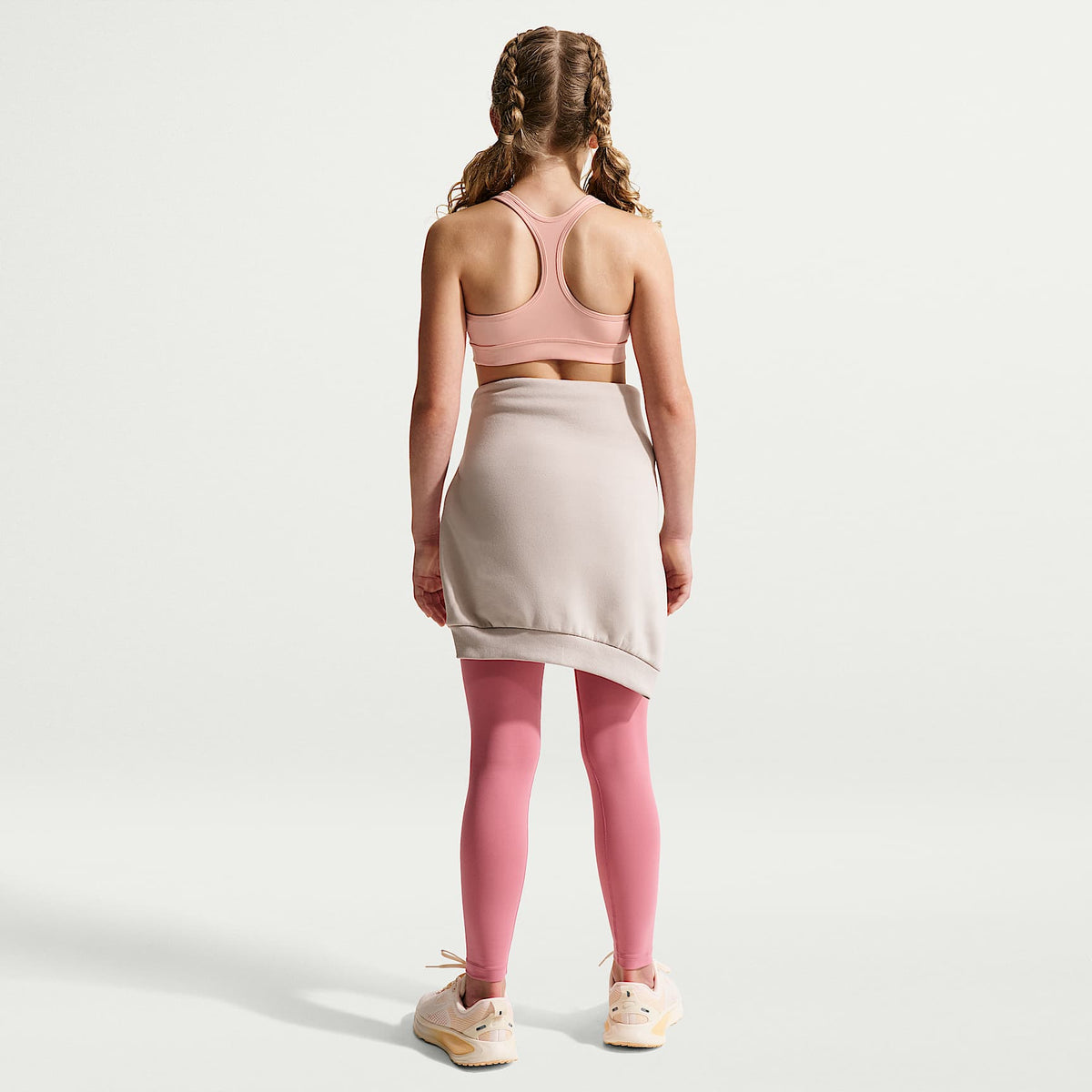 Bra deportivo para niña Nike Swoosh – Naranja ártico/Blanco – vista 5