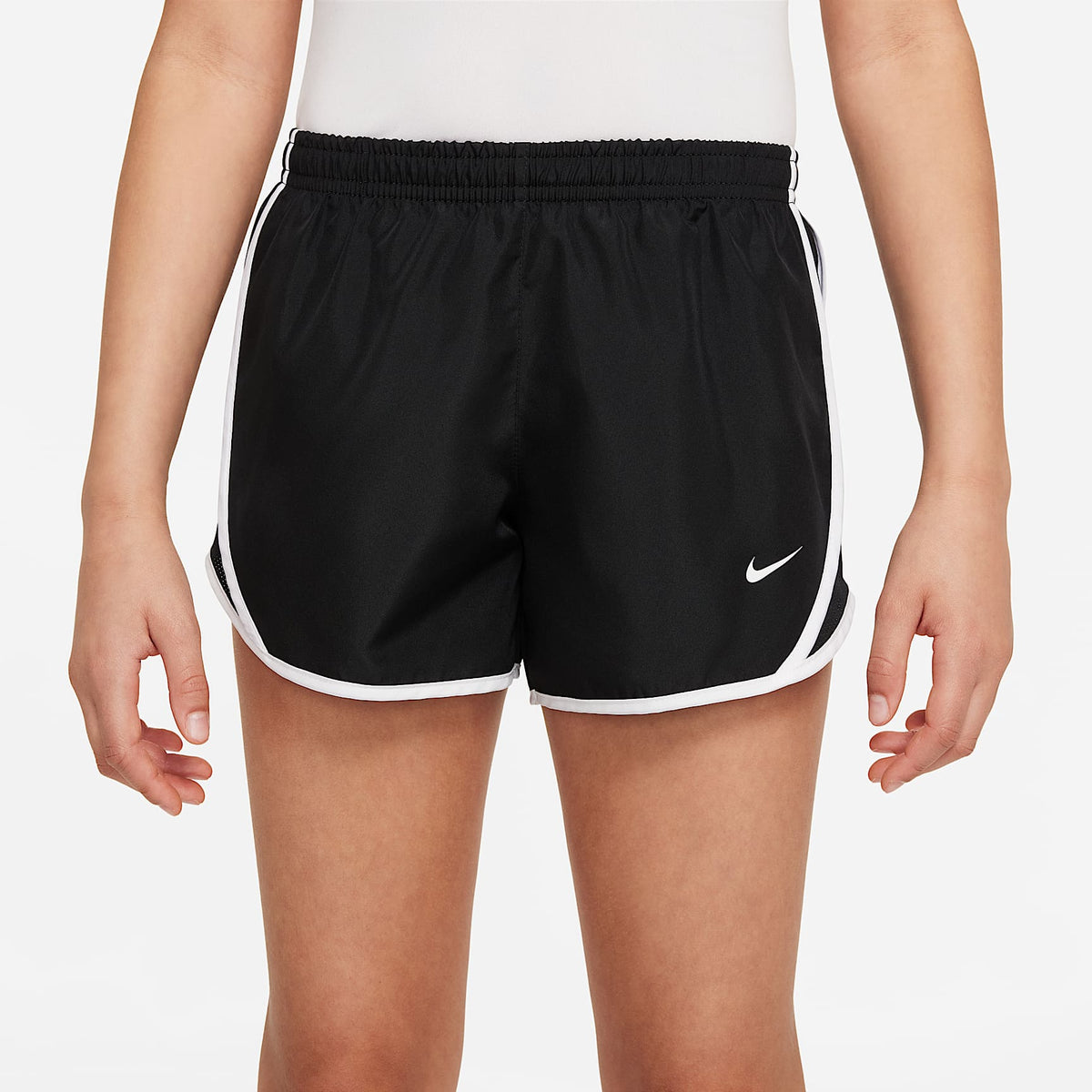 Shorts de correr Dri-FIT para niña talla grande Nike Tempo – Negro/Negro/Blanco/Blanco – vista 2