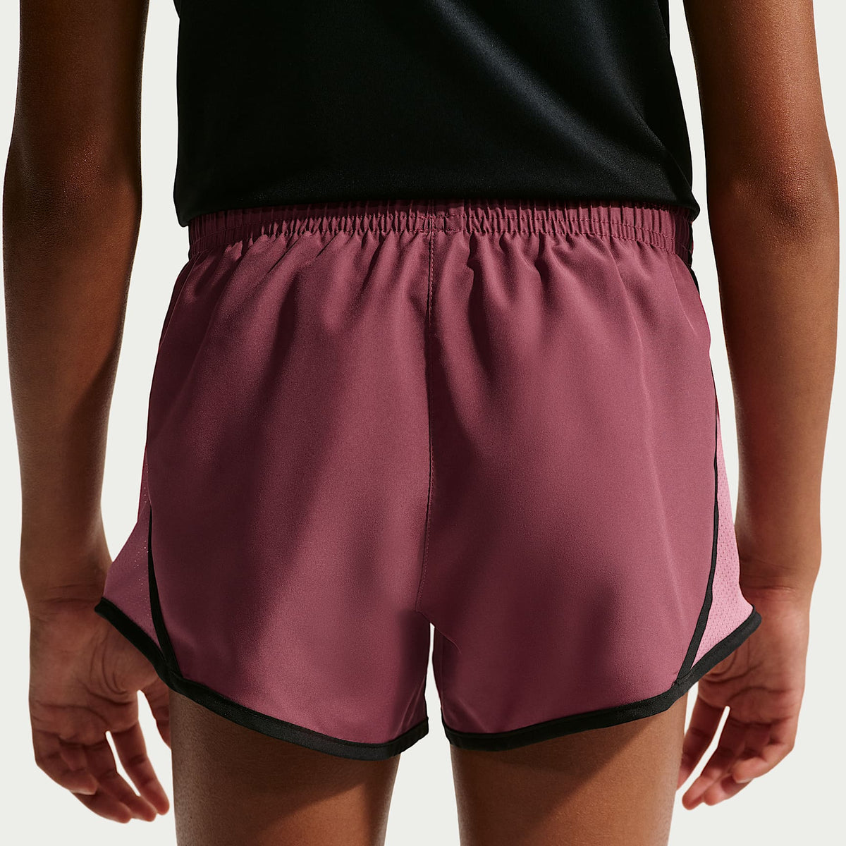 Shorts de correr Dri-FIT para niña talla grande Nike Tempo – Rosa humo/Baya del desierto/Blanco/Blanco – vista 3