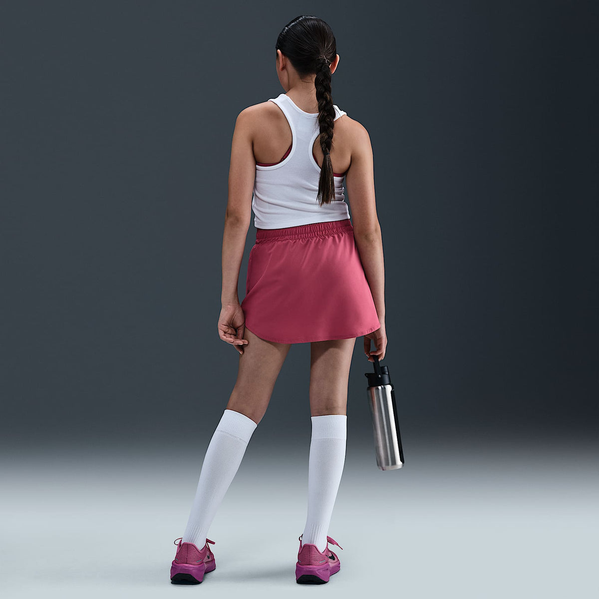 Skort Dri-FIT de tiro alto para niña talla grande Nike One – Remolacha dulce/Blanco – vista 4