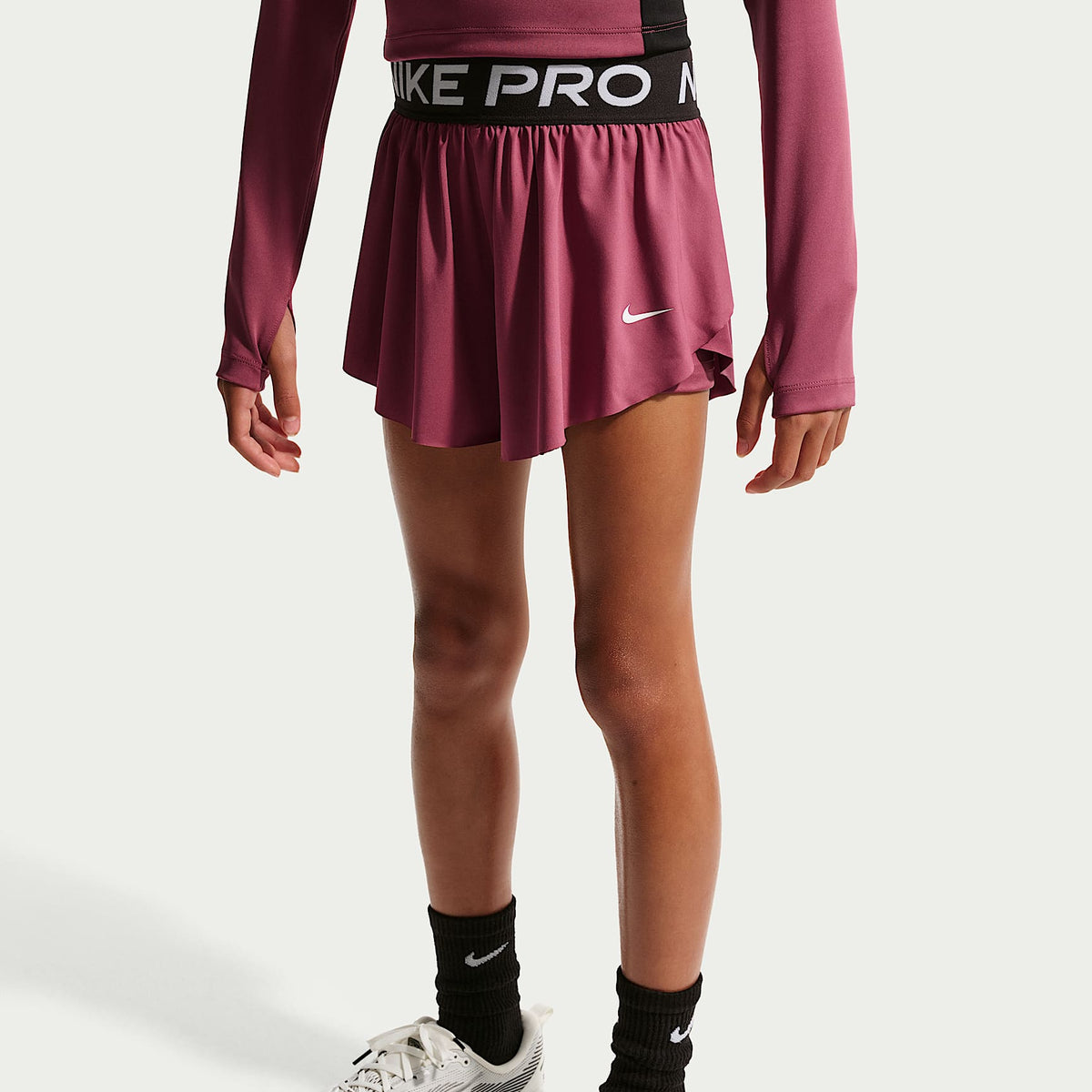 Shorts Dri-FIT 2 en 1 para niña talla grande Nike Pro – Rosa humo/Negro/Blanco – vista 2