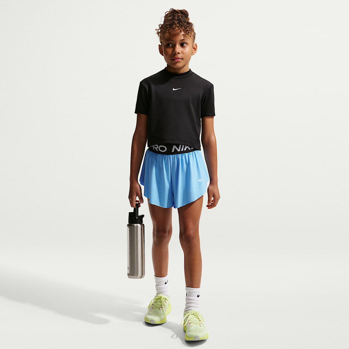 Shorts Dri-FIT 2 en 1 para niña talla grande Nike Pro – Azul fútbol/Negro/Blanco – vista 1