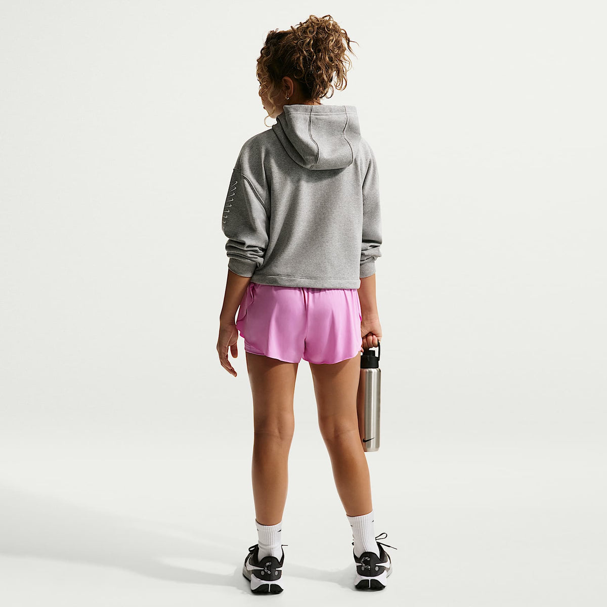 Shorts Dri-FIT 2 en 1 para niña talla grande Nike Pro – Magenta claro/Negro/Blanco – vista 5