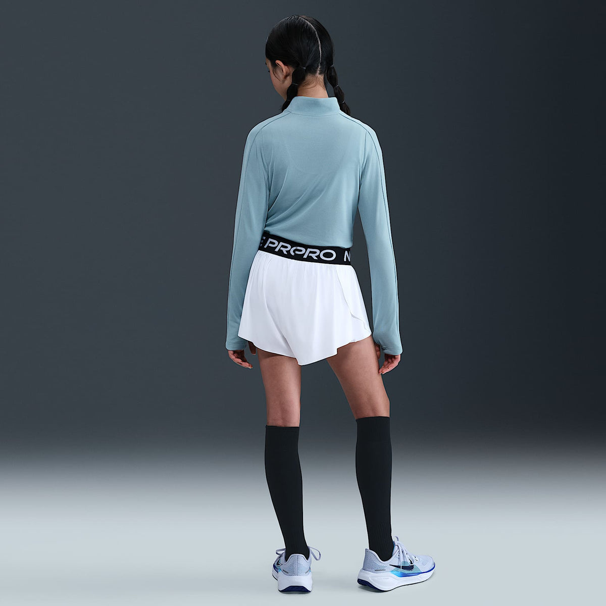 Shorts Dri-FIT 2 en 1 para niña talla grande Nike Pro – Blanco/Negro/Negro – vista 4
