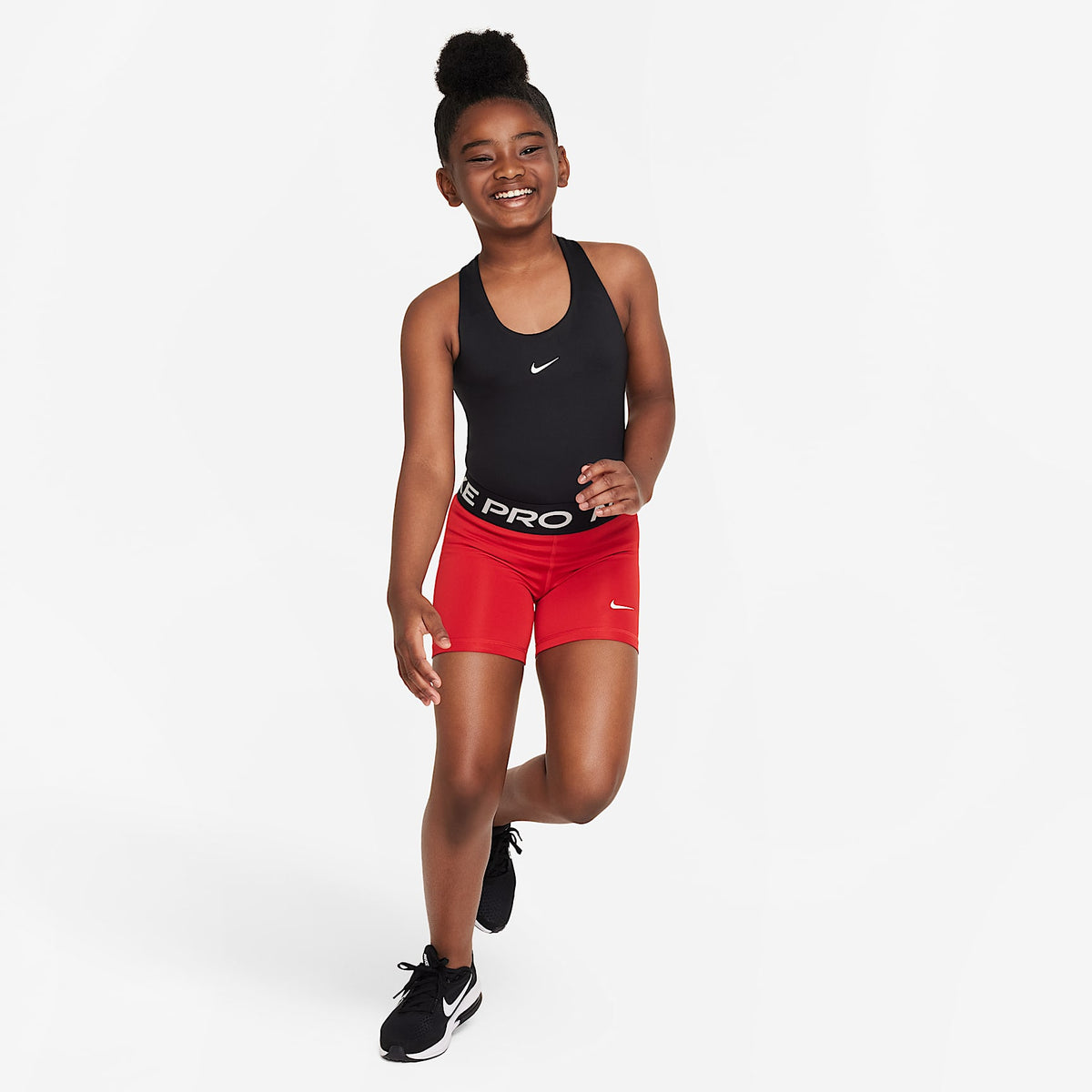 Shorts Dri-FIT de 13 cm para niña talla grande Nike Pro – Rojo universitario/Blanco – vista 6