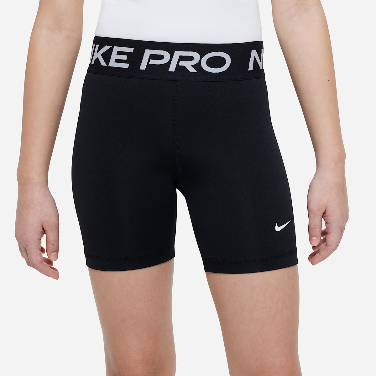 Shorts Dri-FIT de 13 cm para niña talla grande Nike Pro – Negro/Blanco – vista 2