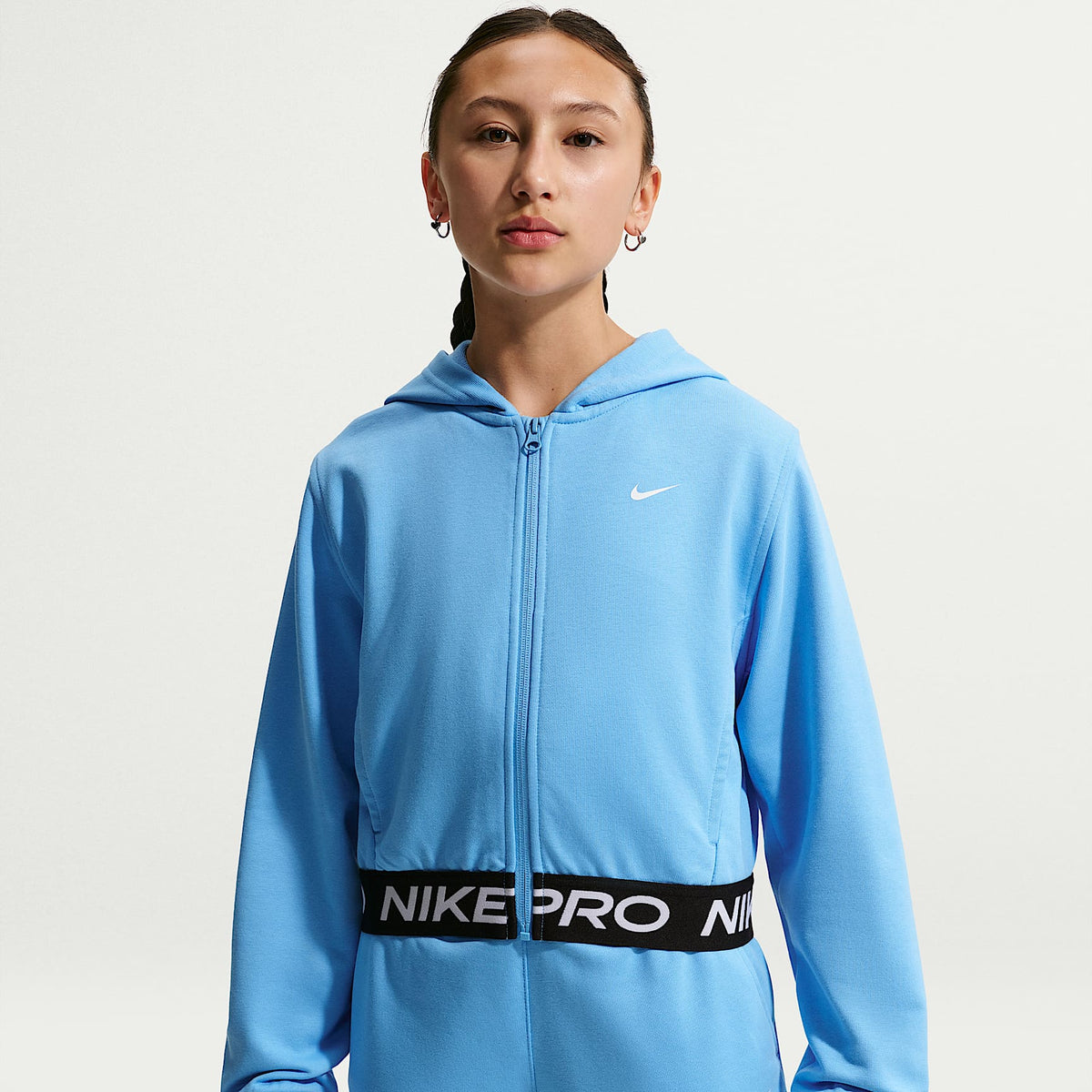 Sudadera con gorro Dri-FIT de cierre completo para niña talla grande Nike Pro Fleece – Azul fútbol/Azul fútbol/Negro/Blanco – vista 1
