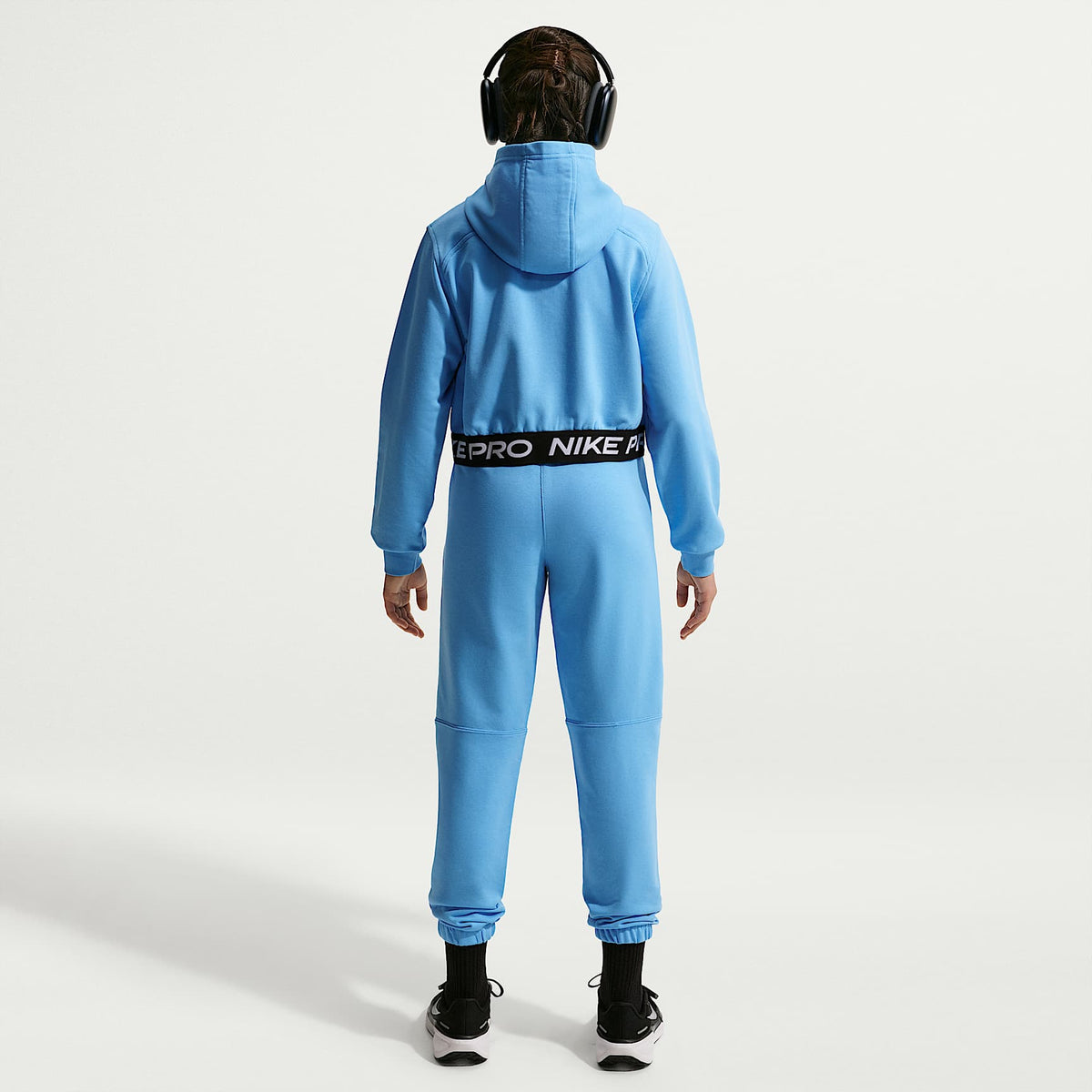 Sudadera con gorro Dri-FIT de cierre completo para niña talla grande Nike Pro Fleece – Azul fútbol/Azul fútbol/Negro/Blanco – vista 5