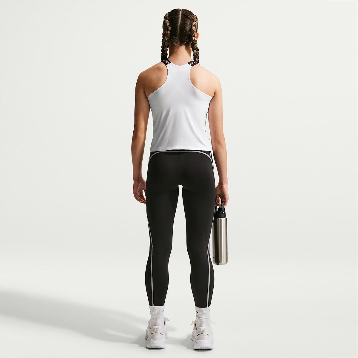 Camiseta de tirantes Dri-FIT para niñas talla grande Nike Pro – Blanco/Negro/Negro – vista 5
