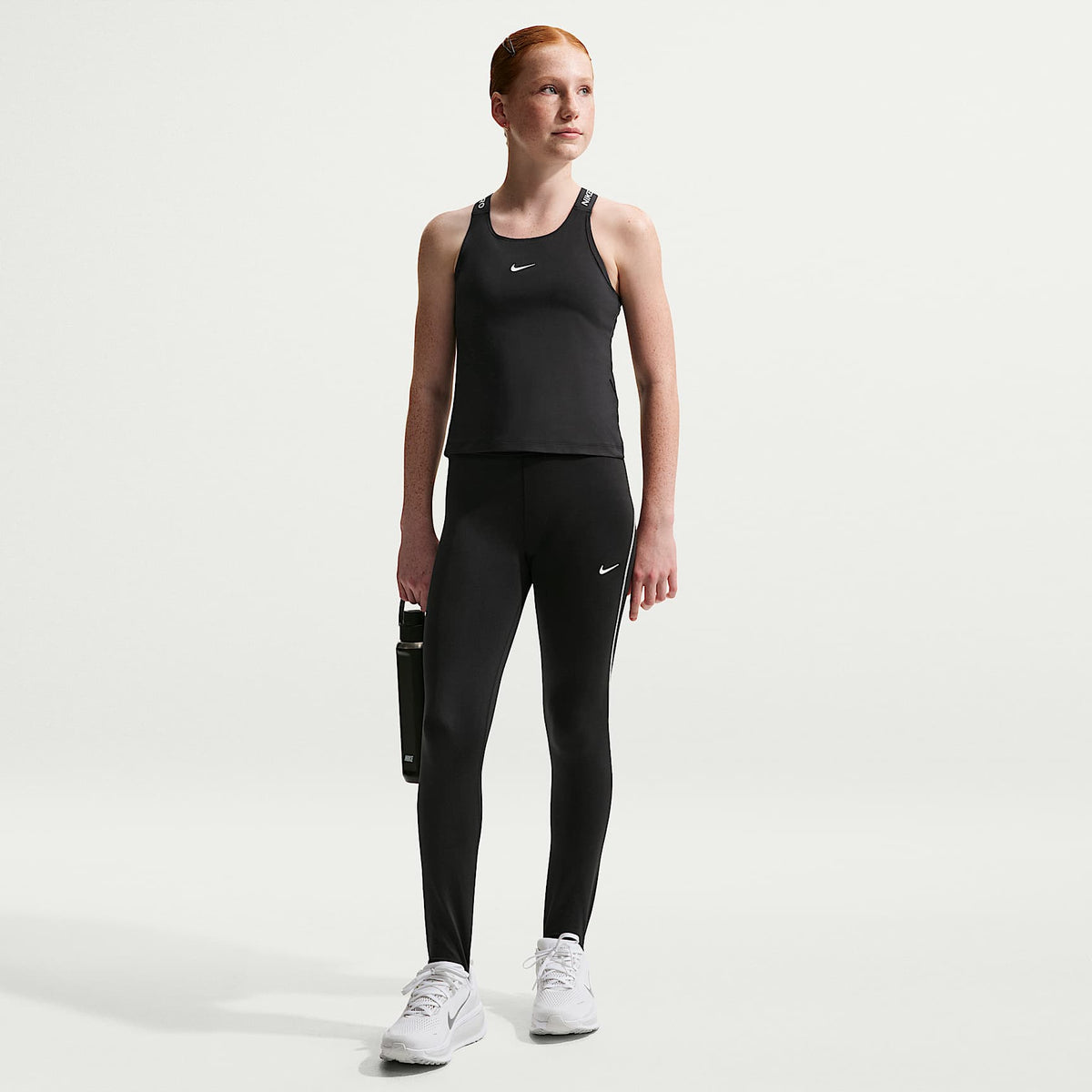 Camiseta de tirantes Dri-FIT para niñas talla grande Nike Pro – Negro/Negro/Blanco – vista 4