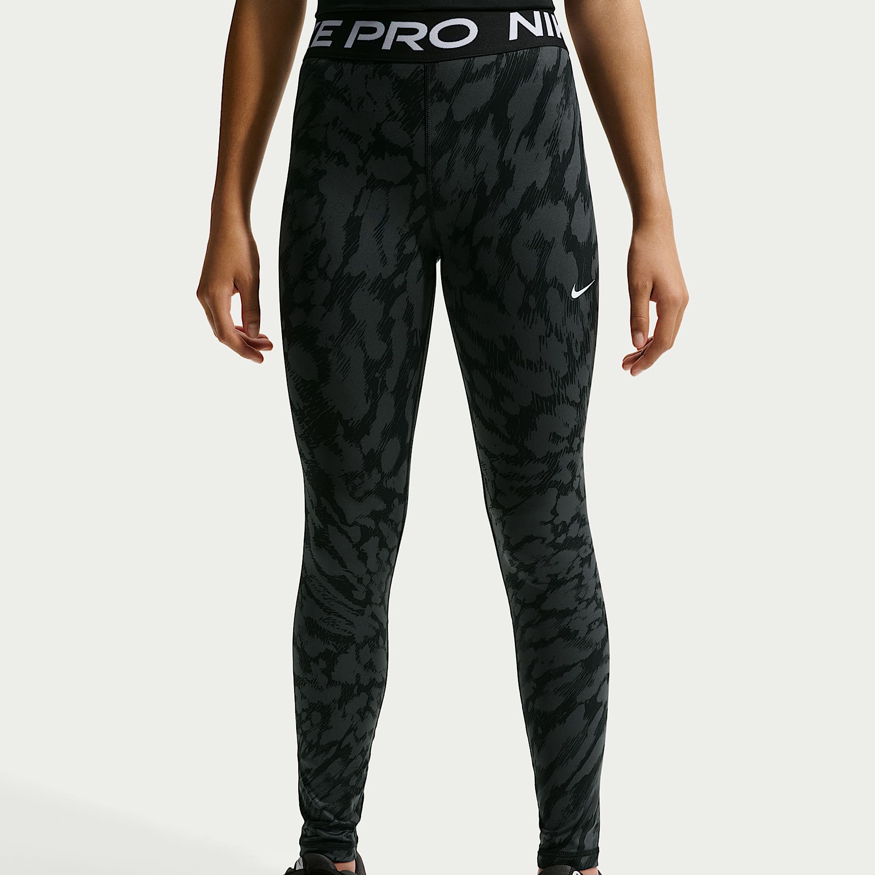 Leggings para niña talla grande Nike Pro – Negro/Blanco – vista 2