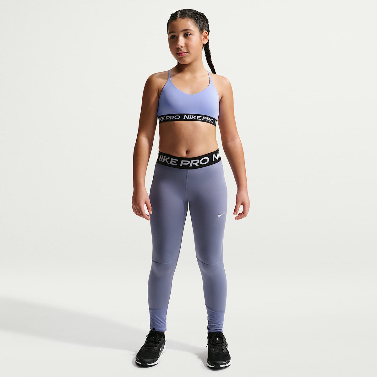 Indy bra para niñas talla grande Nike Pro – Cardo claro/Blanco – vista 4