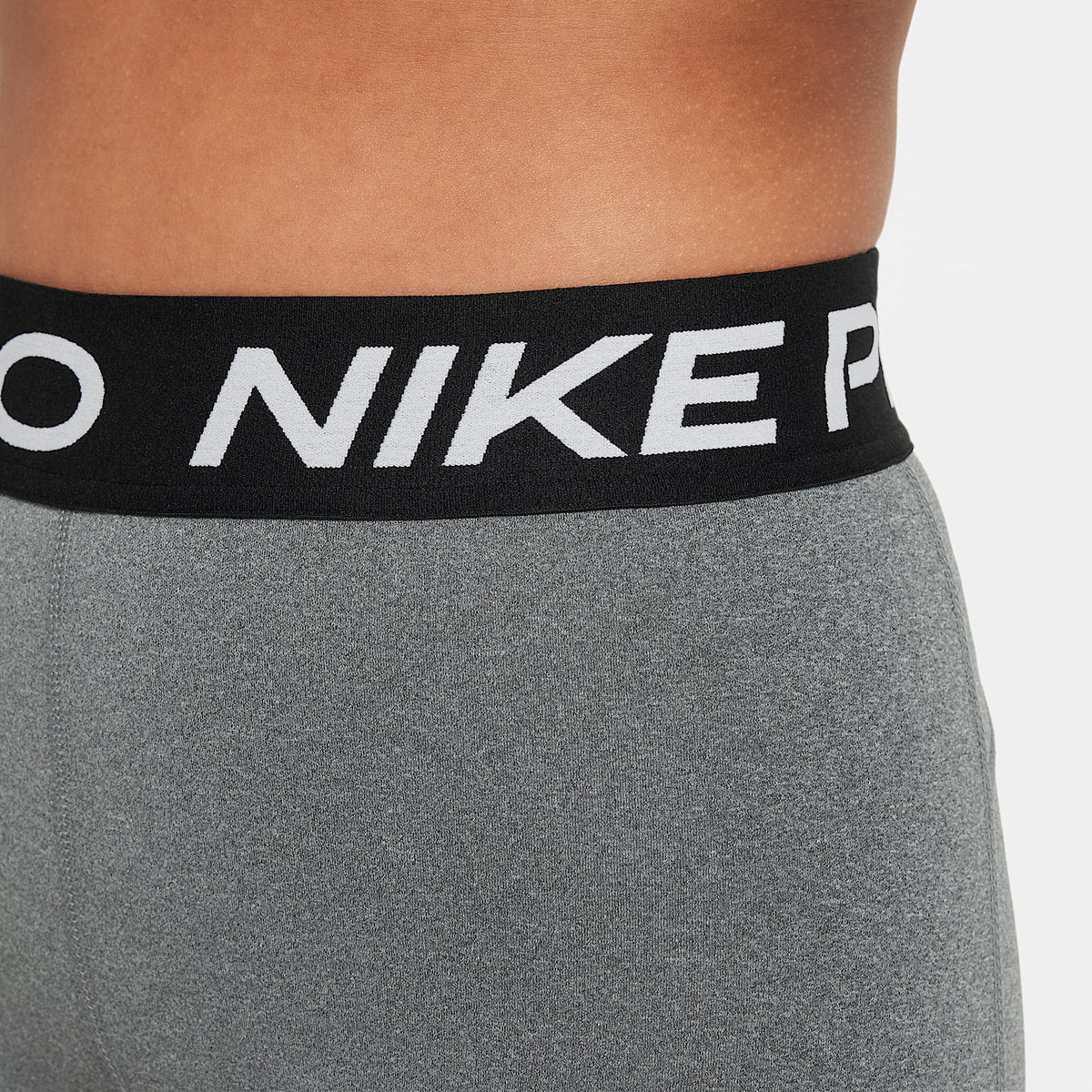 Leggings para niña talla grande Nike Pro Dri-FIT – Carbono jaspeado/Blanco – vista 3