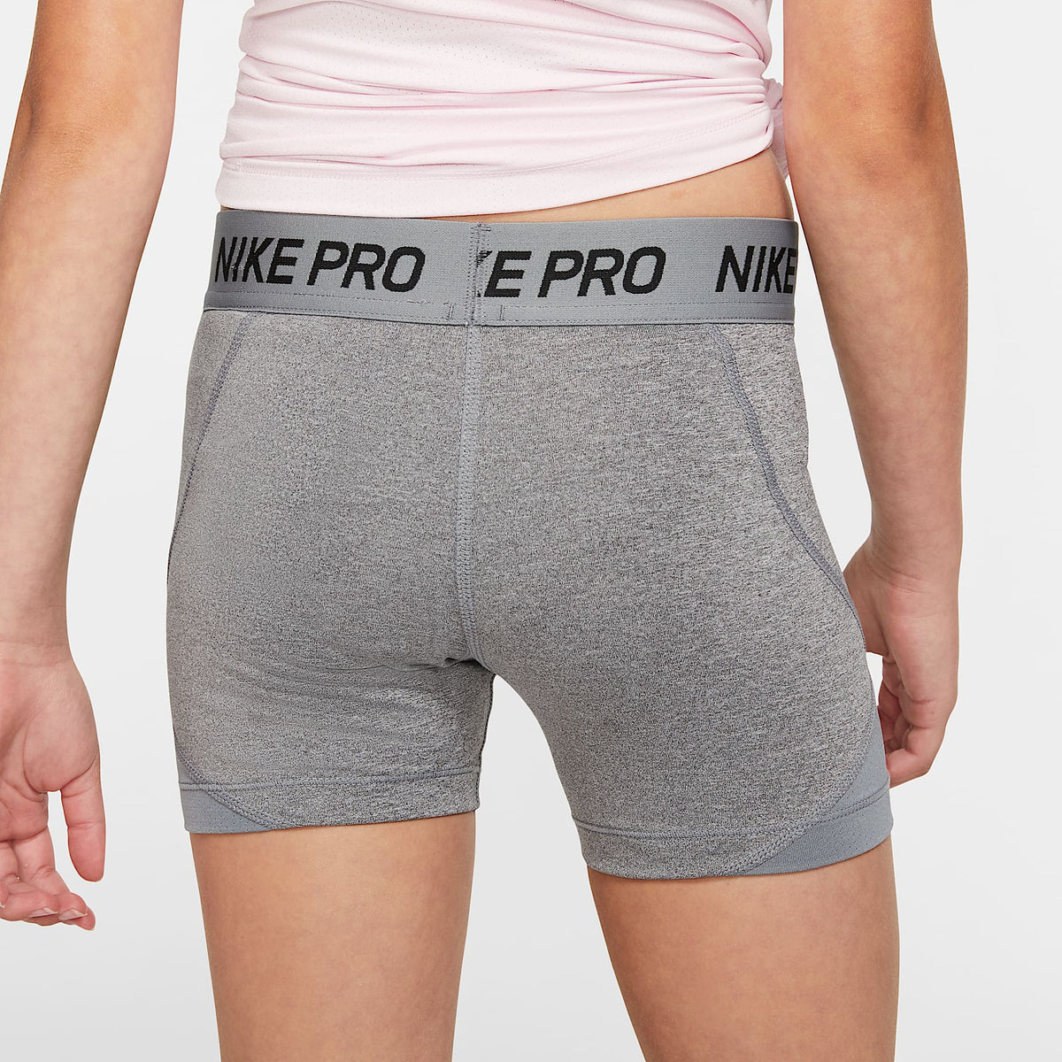 Shorts para niña talla grande Nike Pro – Carbono jaspeado/Gris azulado/Gris azulado/Negro – vista 2