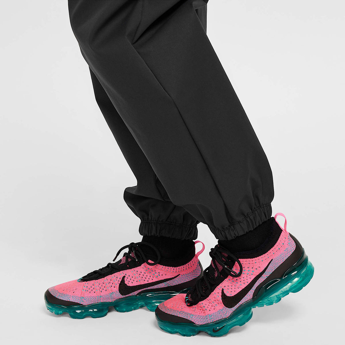 Pants cargo para niña Nike Sportswear – Negro/Blanco – vista 5